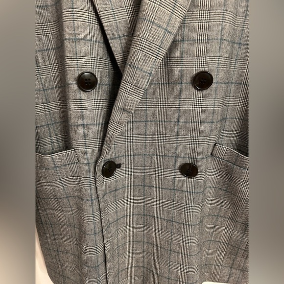 Madewell Wool Caldwell Double-Breasted Blazer: Peaked Lapel Edition - Picture 8 of 16